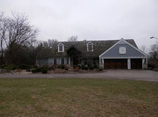 12 Creekside Ln, Barrington, IL