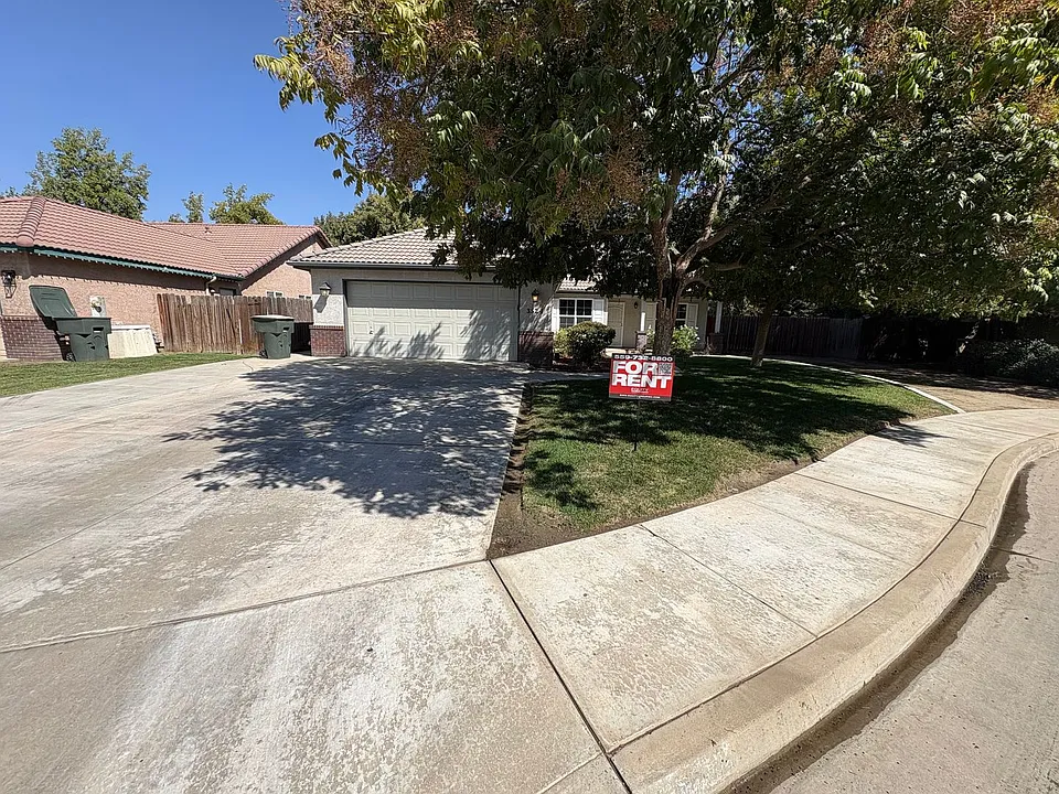 3524 S Lincoln Ct