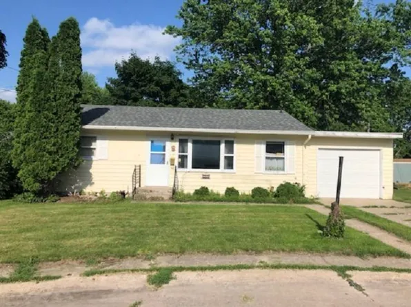1313 Circle Dr, Sac City, IA 50583