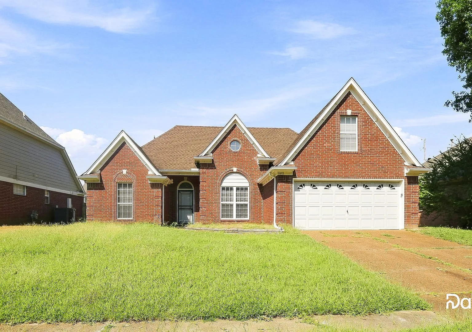 3 bed, 2.0 bath, 1960 sqft, $1,810 — Photo 1