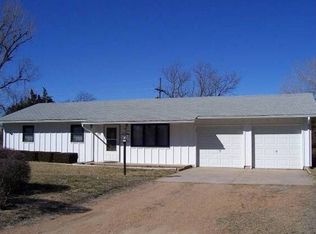 5015 Twila St, Hutchinson, KS 67502