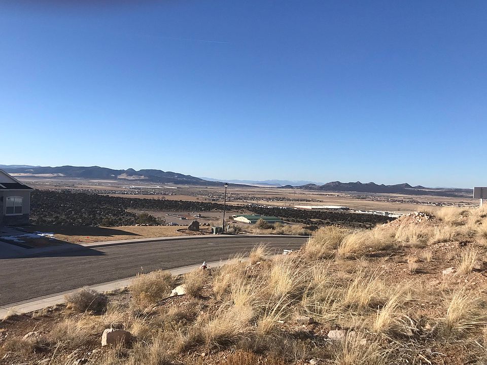 2nd image of 248 S Ridgeview Loop