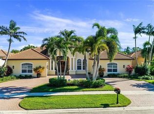 8415 Mallow Ln, Naples, FL 34113