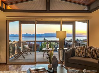 18354 Ridgefield Rd NW, Shoreline, WA 98177