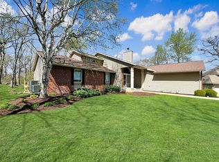 1669 Barberry Cir, Freeport, IL 61032