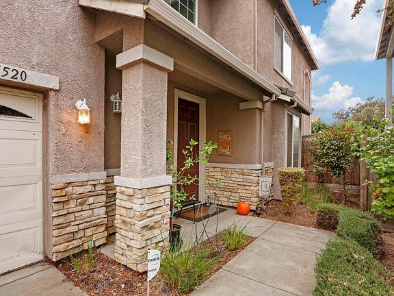 3rd image of 4520 Helens Oaks Cir