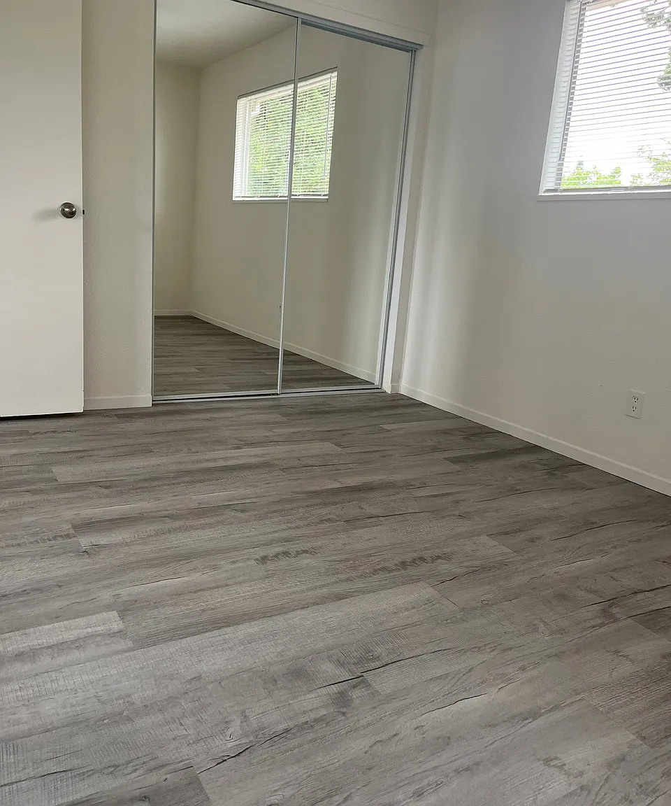 2 bed, 900 sqft, $2,150 — Photo 4