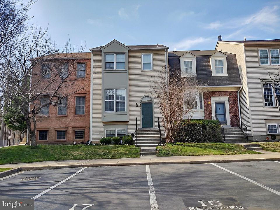 1st image of 3919 Peppertree Ln