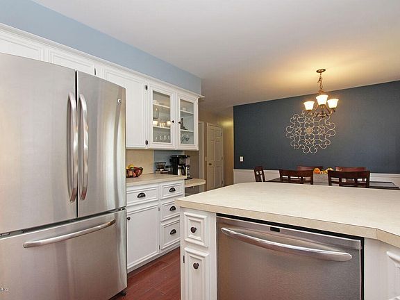 5th image of 7977 Teakwood Dr