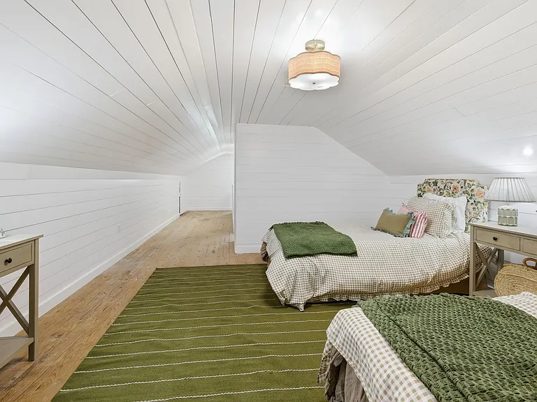 926 Idlewild Dr — Photo 14