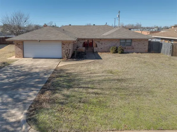 11917 Camelot Pl, Oklahoma City, OK 73120
