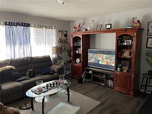 4th image of 1800-1802 N 77th St