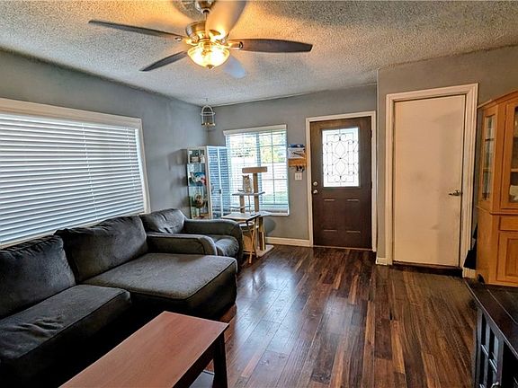 4th image of 417 W Pear St