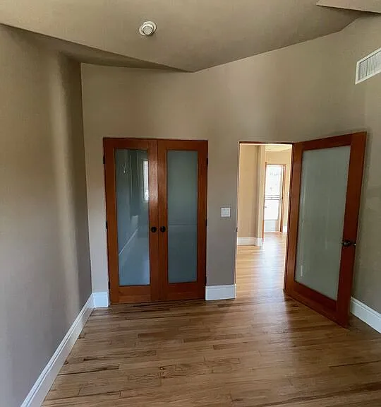 8503 Lilienthal Ave — Photo 15
