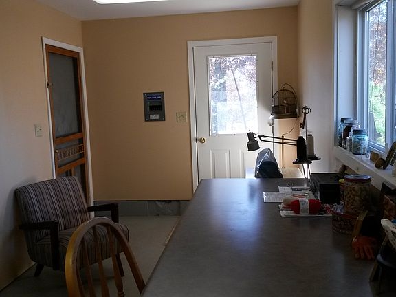 Heated shop detached garage 