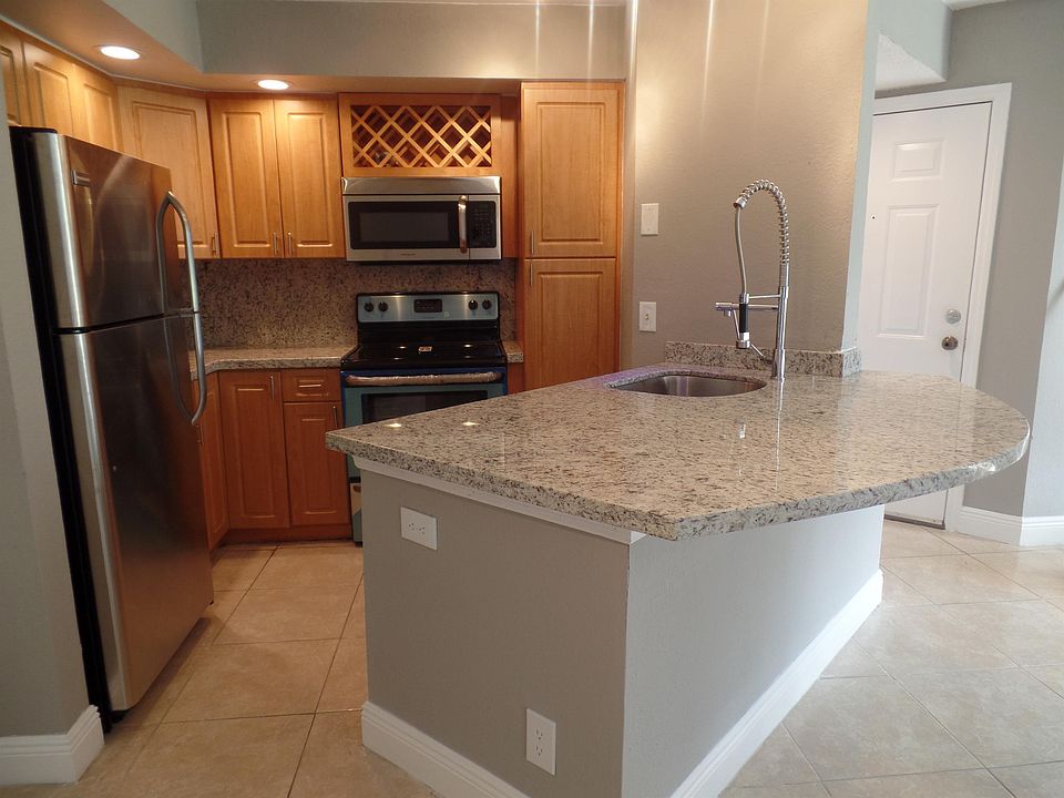1st image of 3350 Pinewalk Dr N APT 1415
