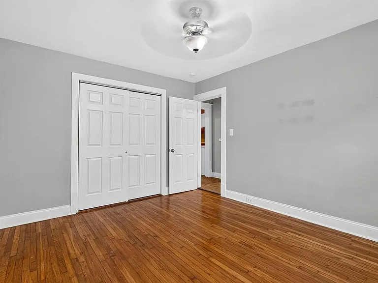 9006 Baroda Ave — Photo 38