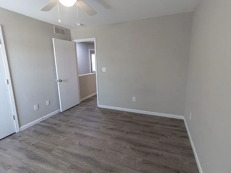 5309-5311 Currituck Ln — Photo 33