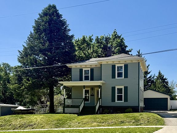 2nd image of 115 Lyle St