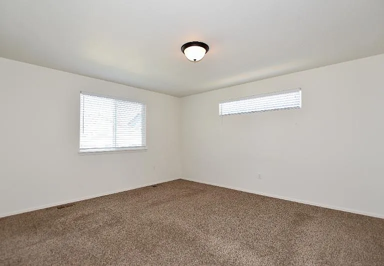8615 15th Street Rd — Photo 10