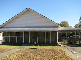 1209 E 3rd Ave, Lanett, AL 36863