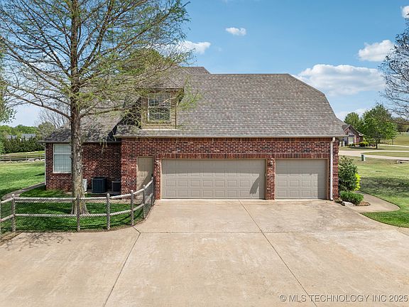 5th image of 24120 S Meadowview Ct