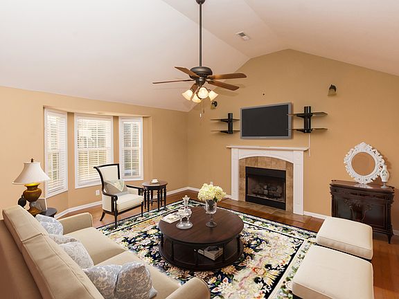 3rd image of 2665 Arthurs Ct
