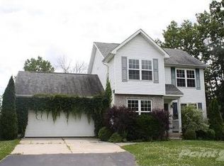 1565 Wiggins Rd, Fenton, MI 48430