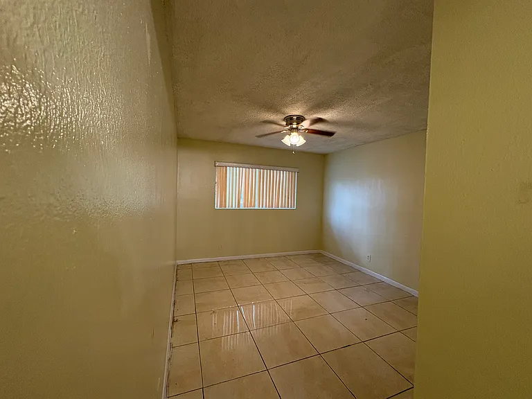 NW 39th Way — Photo 9