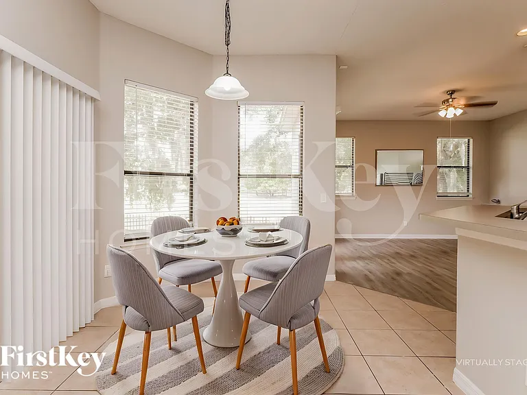 1521 Clapton Dr — Photo 6