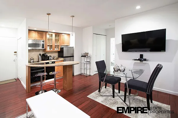 Rented by Empire State Properties | media 2