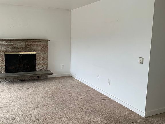 3rd image of 3043 Island Crest Way #1