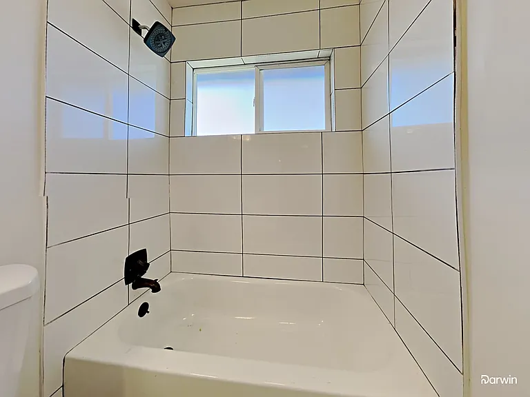 2431 W Shady Glen Ave — Photo 12