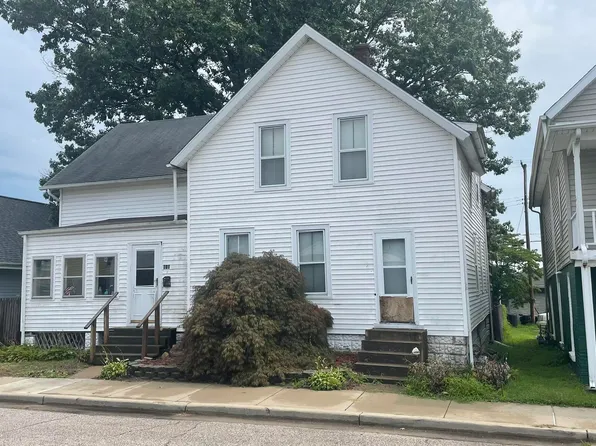 124 W Fulton St, Michigan City, IN 46360