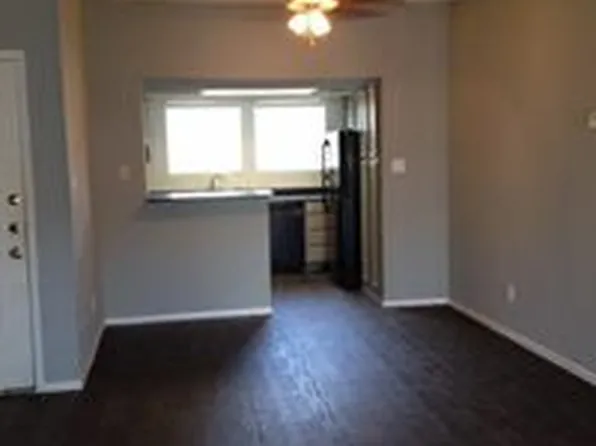 Middletowne Apartments, 1111 N Highway 123 Byp #E103, Seguin, TX 78155