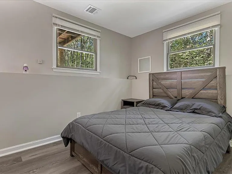 115 White Oak Ct — Photo 19