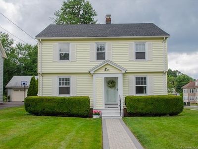 25 Auburn Rd, West Hartford, CT, 06119