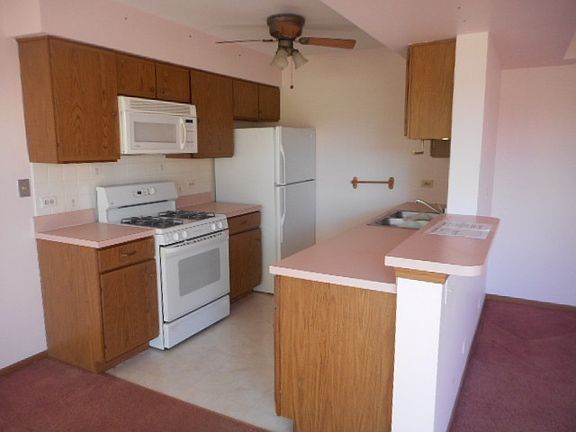 2nd image of 1699 College Green Dr