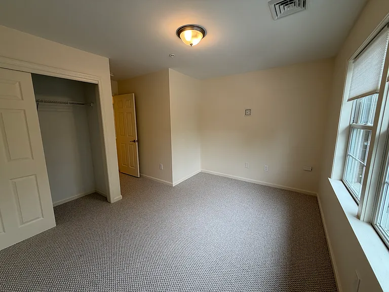 283 Lake St #B — Photo 13