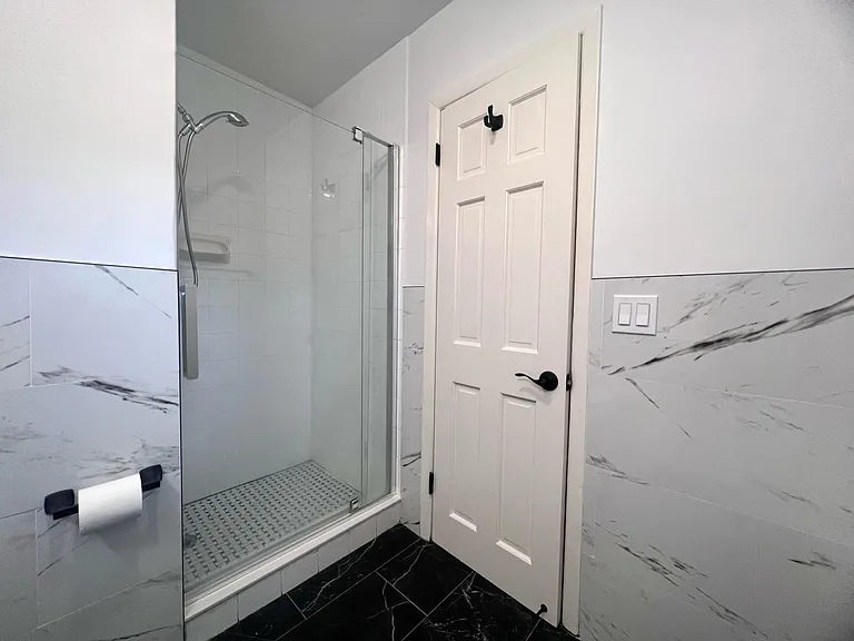 4 Susan Ct — Photo 21