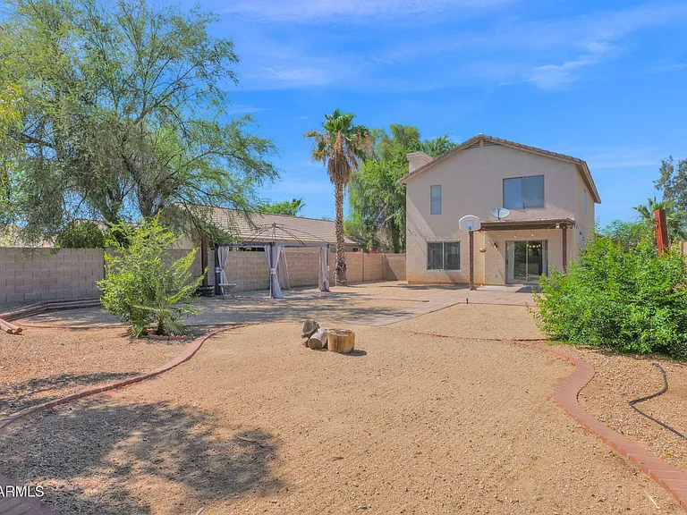 3415 E Menadota Dr — Photo 31
