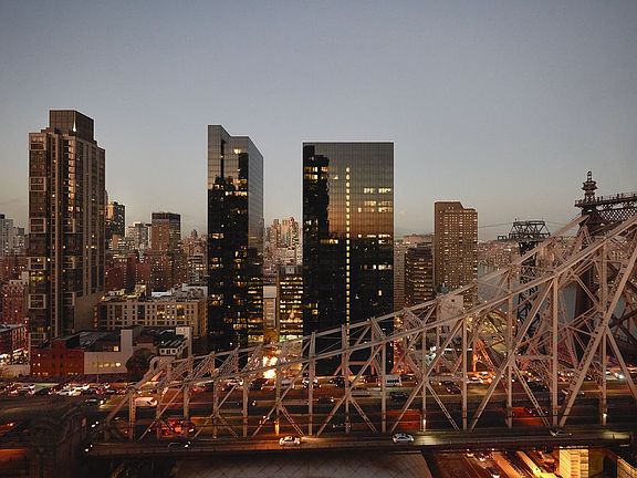 3rd image of 425 E 58th St APT 24H