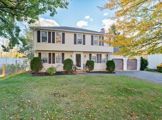 15 Tammie Rd, Hopedale, MA 01747
