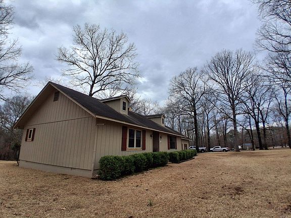 2nd image of 4035 Meadow Creek Rd