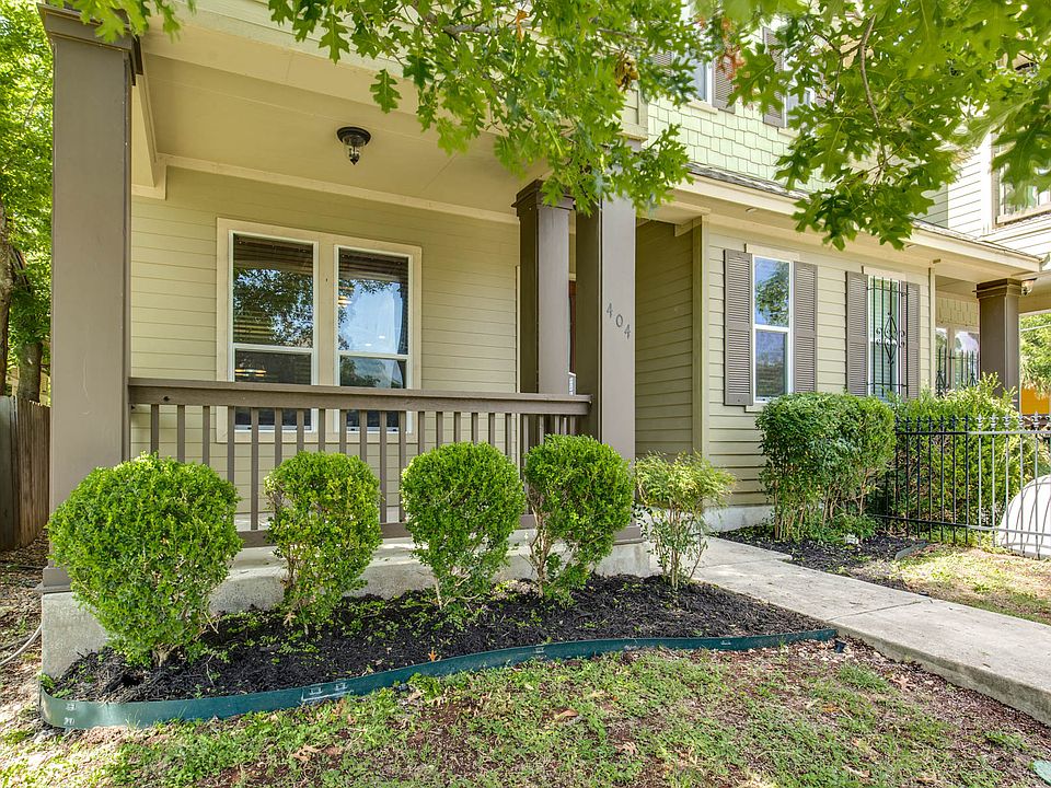 1st image of 404 E Courtland Pl #404