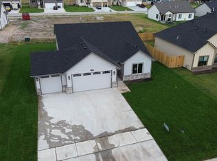 1520 E Appleton St, Valley Center, KS 67147