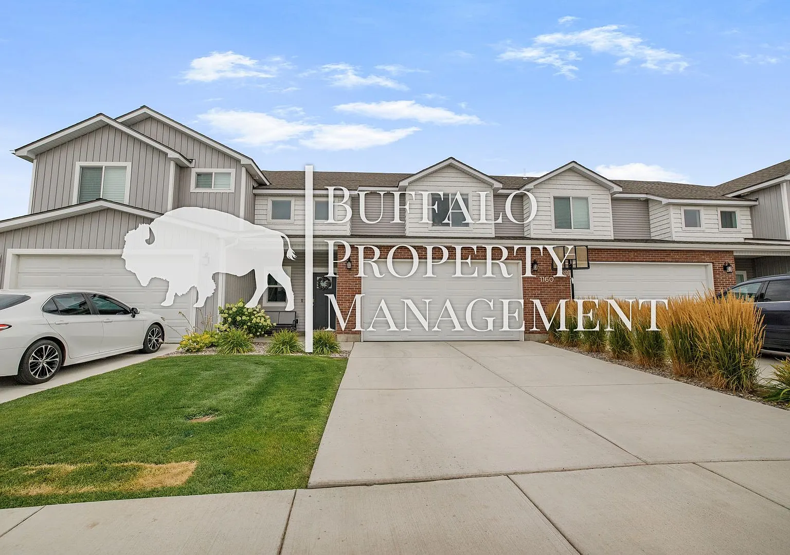 Charming Townhome | 3 Bed 2.5 Bath | 2-Car Garage - $500 Move-In Credit For September!! — Photo 1