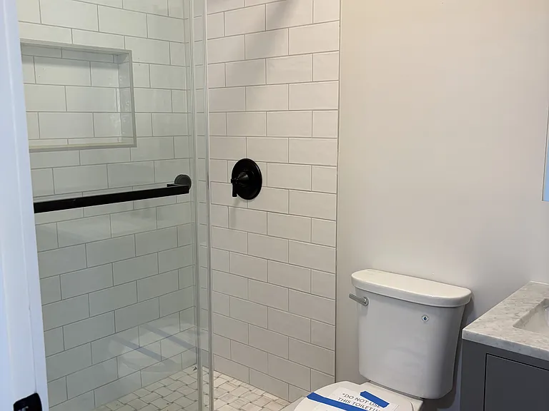 275 N Orange St — Photo 13
