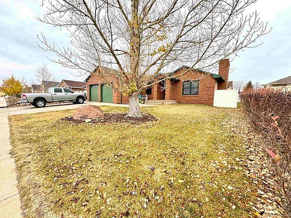2nd image of 1517 Hackney Dr