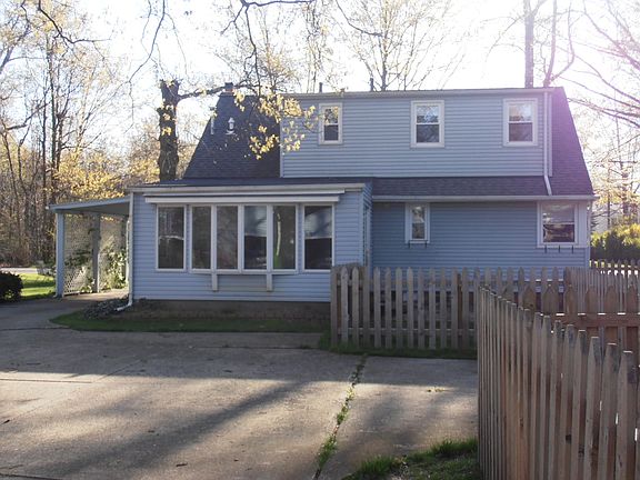 Exterior Rear_01082016